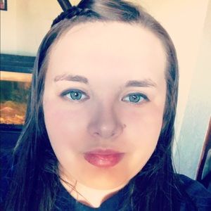 Meet your Posher, Tahcoa